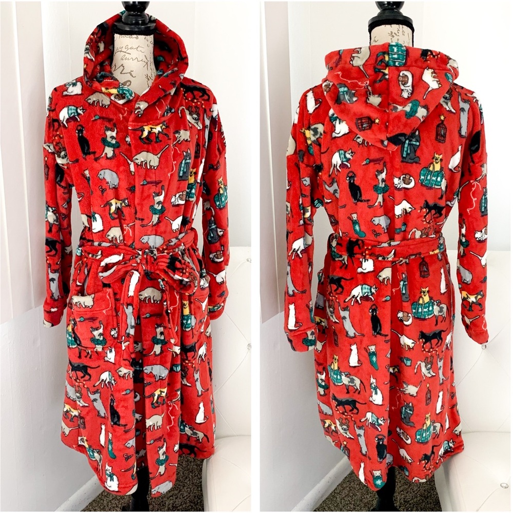NWT $69 Vera Bradley Holiday Cats Print Plush Fleece Cozy Hooded Robe Red L/XL - Picture 1 of 9